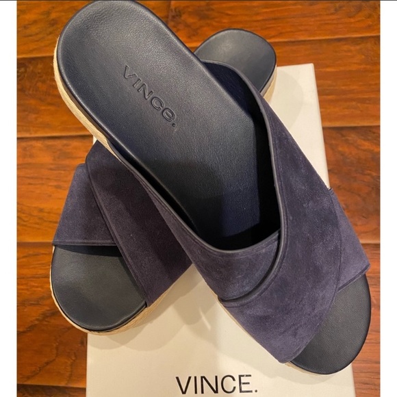 Vince suede slip in slippers. Brand new with box - Picture 3 of 8